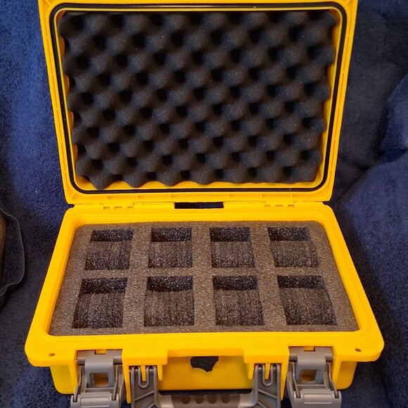 Invicta Waterproof Impact Resistant Hard Shell 8 Slot Diver Watch Case in Yellow - Picture 3 of 8